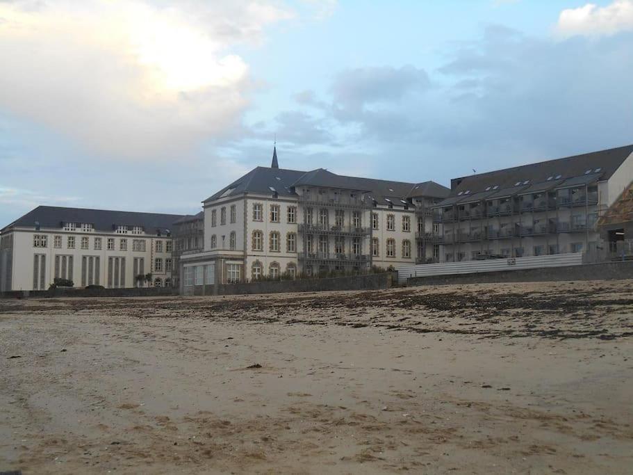 Les Pieds Dans L'eau Croisic Apartment